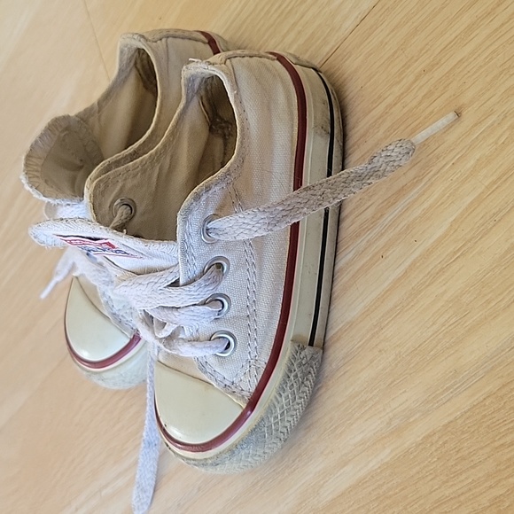 Converse all stars size 5 toddler - Picture 3 of 6